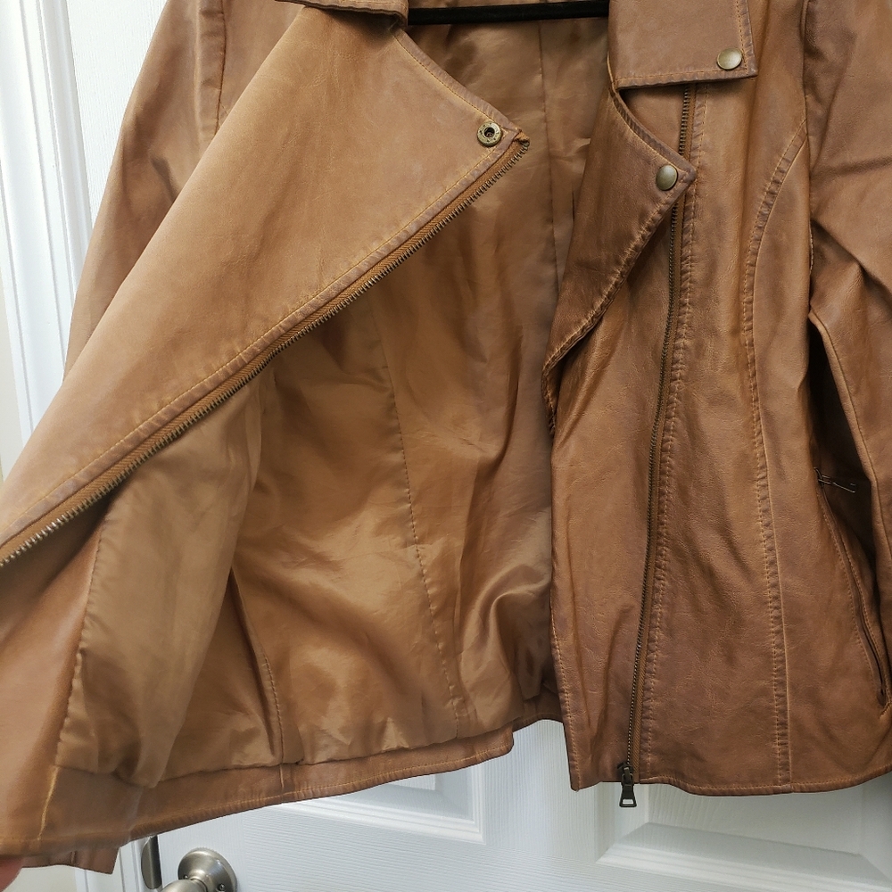 Bagatelle, Brown faux leather jacket, collar, zipper front, SZ XL - Picture 11 of 16